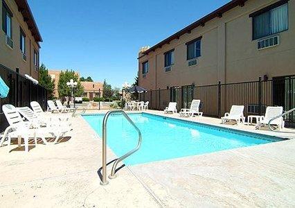 Comfort Suites Taos Exterior photo