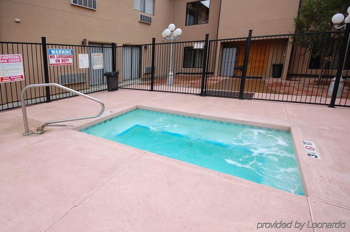Comfort Suites Taos Facilities photo